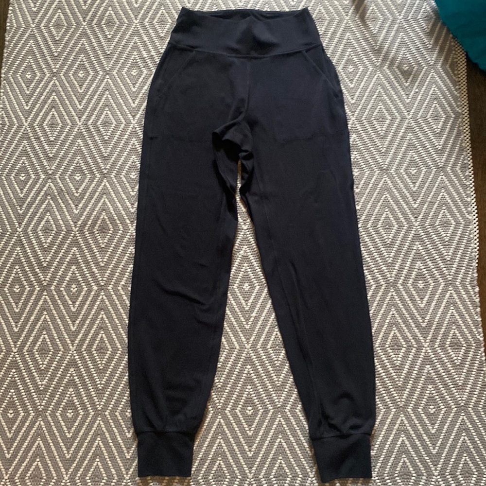 Lululemon Black Align Joggers Size 4